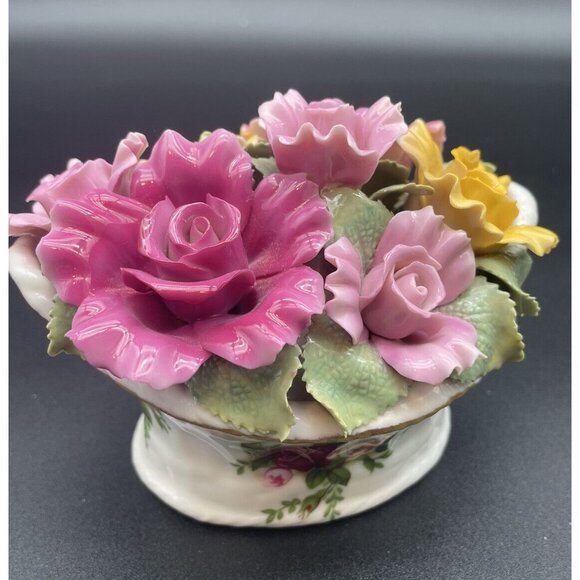 VNTG  1962  ROYAL ALBERT “OLD COUNTRY ROSES”MUSIC BOX  Plays “Blue Danube Waltz” - Picture 7 of 10